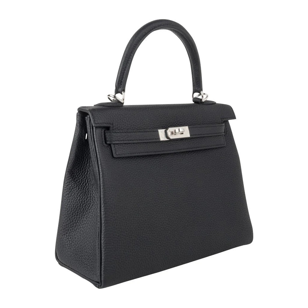 Kelly 25 Bag Black Togo Palladium Hardware (Retourne)