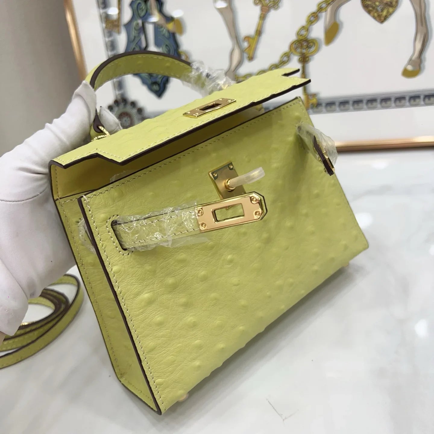 Kelly 32 ostrich handbag Green Ostrich gold Hardware